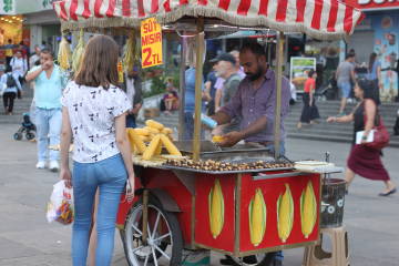 İstanbul’da sokak satıcılığı hala para kazandırıyor mu?