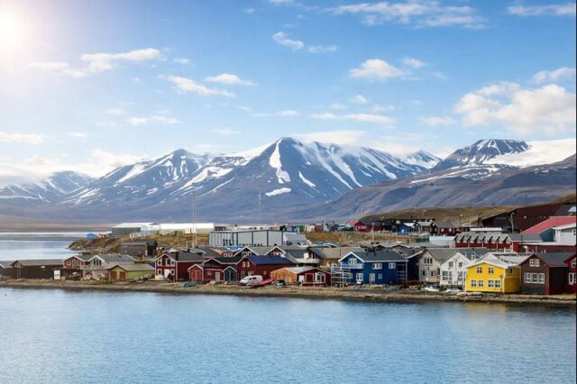Svalbard’a gitmek için Türklerin vizeye ihtiyacı yok ama Norveç’ten geçileceği için Schengen de gerekli. 