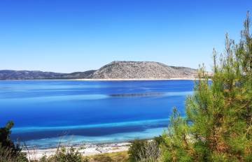 Mars kraterinin kardeşi Salda Gölü