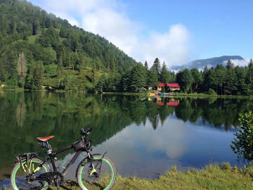 Bütçesini düşünen öğrenciler için hesaplı tatil rotaları
