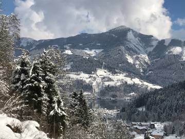 Zell am See: Kartpostallardan fırlamış gibi Zell am See: Kartpostallardan fırlamış gibi