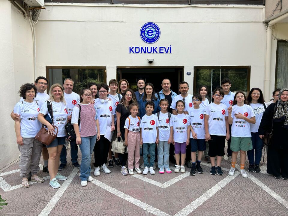 Robistim bu yıl düzenlenen WRO Türkiye yarışması Robospor Klasman – Tenis kategorisinde 1. lik kazandı!