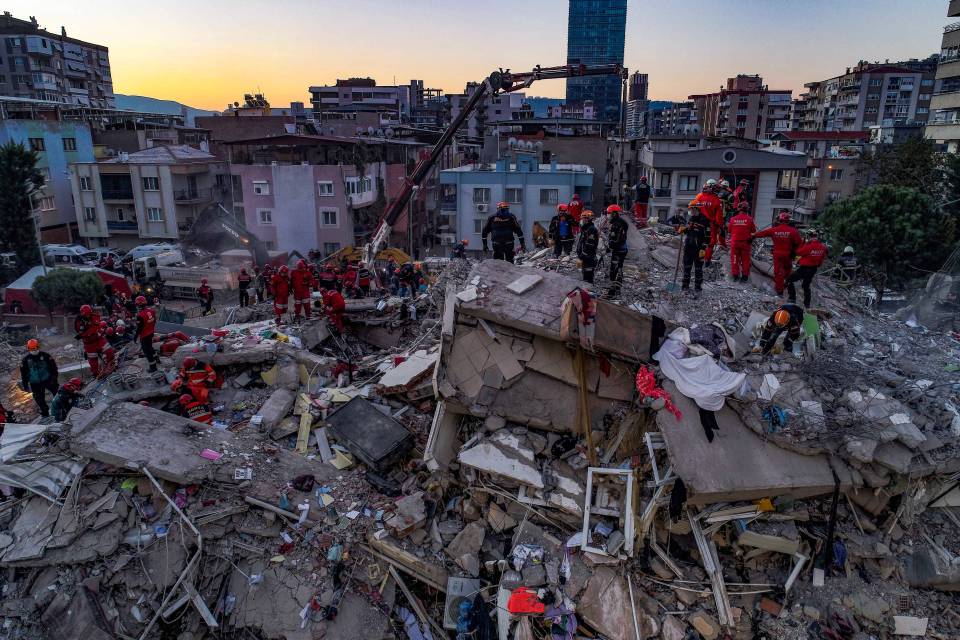 “Yaraları Hızla Sarmaya Çalışıyoruz”
