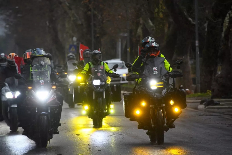 Sındırgı’ya Giden Yol: Bir Kortejden Daha Fazlası