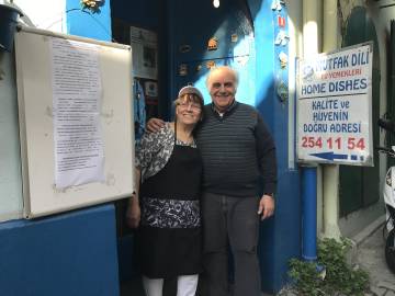 Karaköy’ün 20 yıllık esnaf lokantası Karaköy’ün 20 yıllık esnaf lokantası