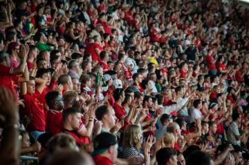 Biri ilk kez şampiyon, diğeri yıllar sonra