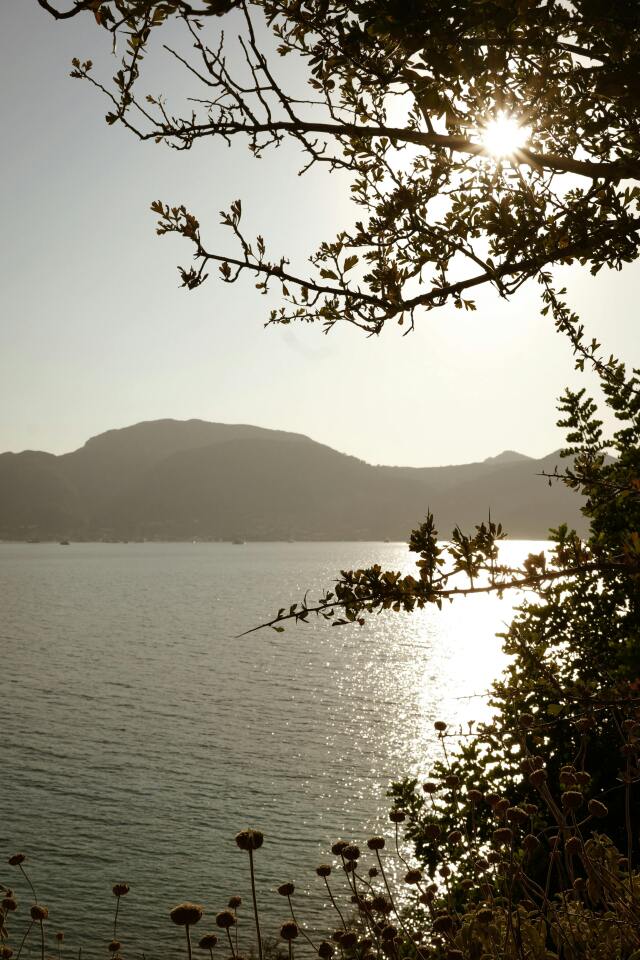  Ekinoks zamanlarında deniz yüzeyi sıcaklıkları ve rüzgarlar, özellikle Akdeniz havzasında sonbahar fırtınalarının öncüsü olur.