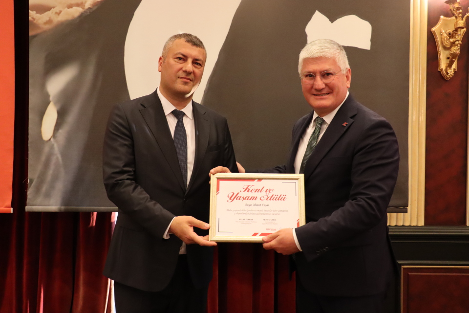 Kent ve Yaşam Ödülleri’nde kentsel dönüşüme sigortadan gelen güçlü katkı ödüllendirildi