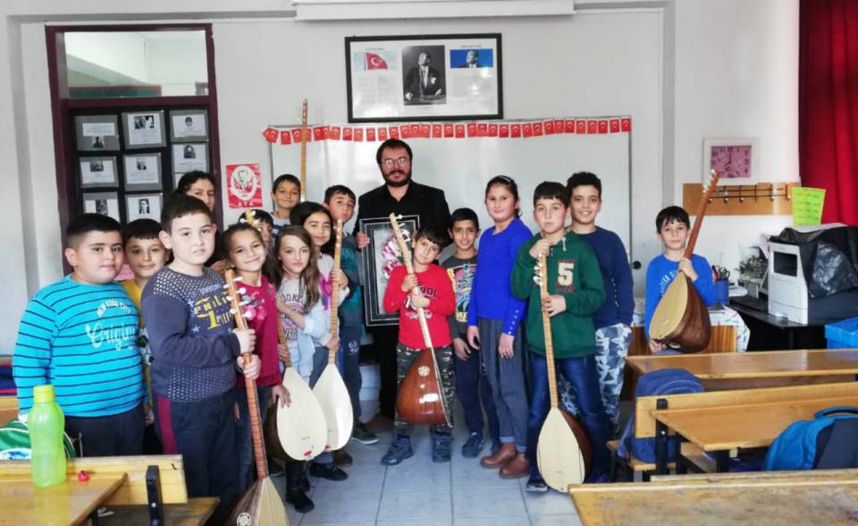Unutulmuş müzikler avcısı: Emre Dayıoğlu Unutulmuş müzikler avcısı: Emre Dayıoğlu
