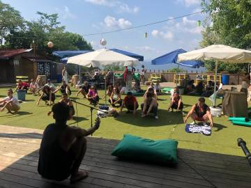 Burgazada’nın sakinliğinde farkındalık eğitimleri