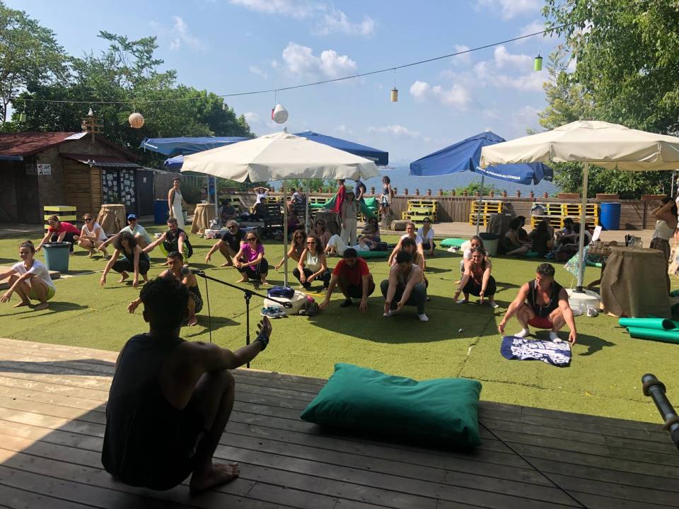 Burgazada’nın sakinliğinde farkındalık eğitimleri