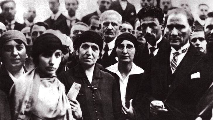 Mesleklerine göre Türkiye’nin kadın ilkleri