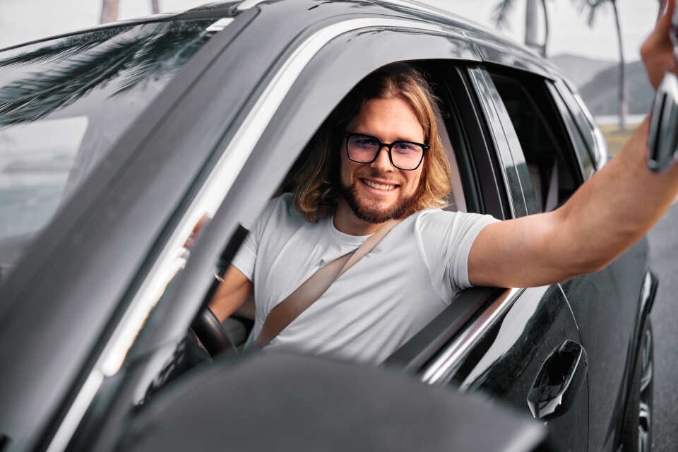 Ankara Esenboğa Havalimanı'ndan Şehre Kolay Ulaşım: Araç Kiralama ile Zaman Tasarrufu Sağlayın Ankara Esenboğa Havalimanı'ndan Şehre Kolay Ulaşım: Araç Kiralama ile Zaman Tasarrufu Sağlayın