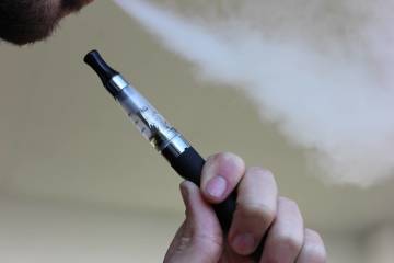 Is e-cigarette a solution to quit smoking?