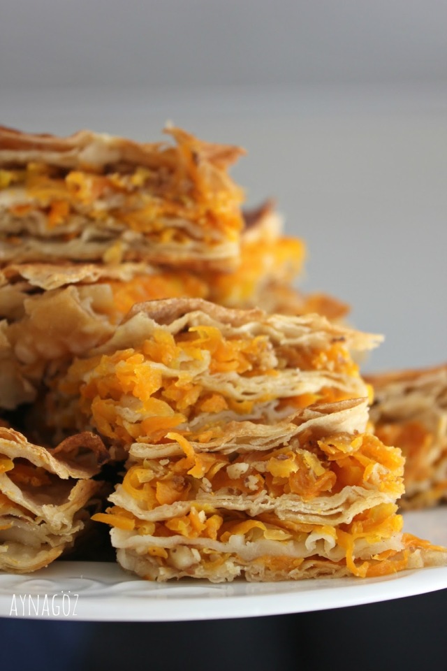 Balkabağı ve yufkanın muhteşem birlikteliği, bu tarifte enfes bir şekilde buluşuyor.