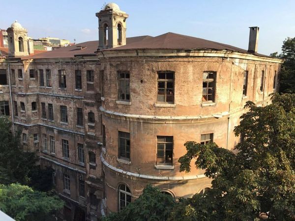 155 yıllık Fransız Saint Joseph Yetimhanesi