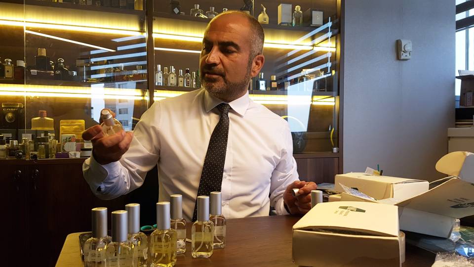 Parfüm Tutkunlarına 5 Kış Parfümü Önerisi Parfüm Tutkunlarına 5 Kış Parfümü Önerisi