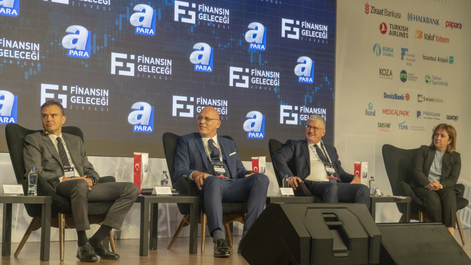 Ekonomi dünyasının temsilcileri “Finansın Geleceği Zirvesi”nde buluştu  Ekonomi dünyasının temsilcileri “Finansın Geleceği Zirvesi”nde buluştu