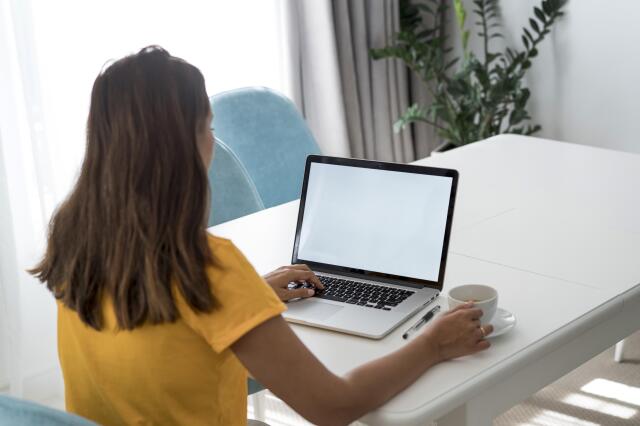 Evdeki internet altyapısı ve cihaz güvenliği hem işveren hem çalışan açısından siber saldırılara daha açık bir alan yaratıyor.