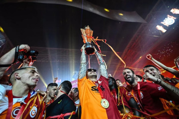 Futbol yaptın yine yapacağını! Futbol yaptın yine yapacağını!