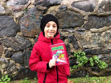 7 yaşında bin 115 kitap okuyup ilham oldu