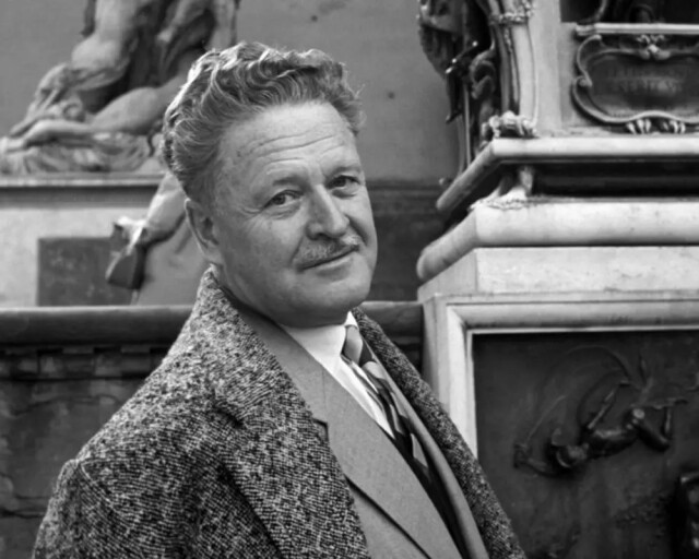 Nazım Hikmet Ran, kısa sürse de unutamadığı bir öğretmenlik dönemi yaşadığını anlatır.