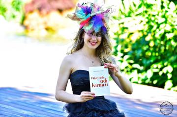  “Hayat da bir hikaye ama sadece dinlemeyi bilenlere…”