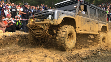 Kamp, Karavan ve Offroad Tutkunları Sındırgı'da Buluştu 