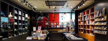 Sanat alışverişi müzelerde yapılır