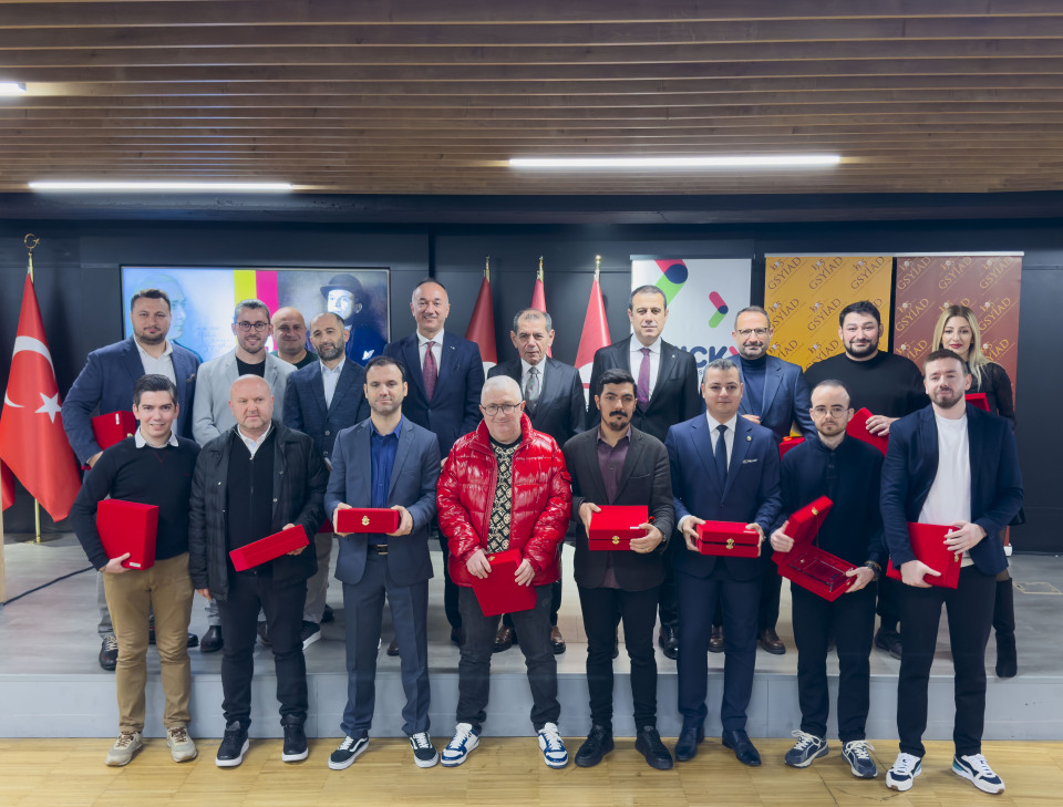 Quick Sigorta Sponsorluğundaki Sarı Kırmızı Kareler Fotoğraf ve İçerik Yarışması sonuçlandı!